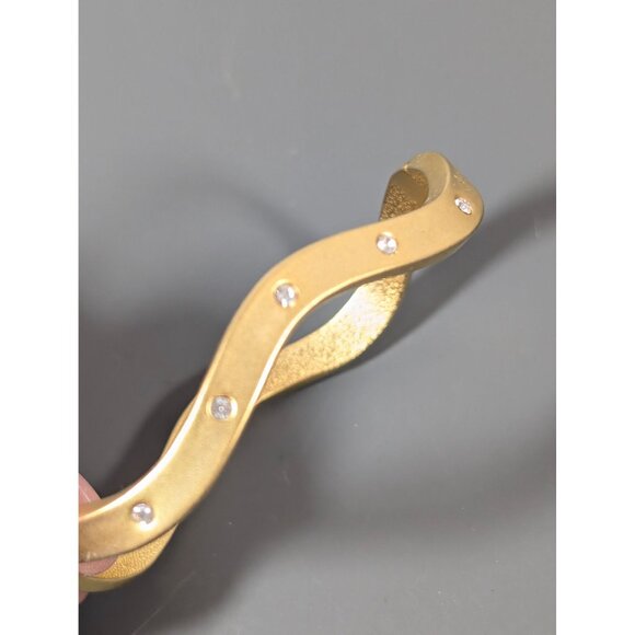 Gold Tone Matte Wavy Rhinestone Tennis Bracelet 6.5" - Picture 4 of 7